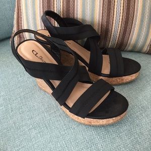 Chinese Laundry Black Wedge Elastic Straps New!