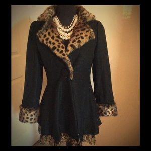 Beautiful faux leopard jacket