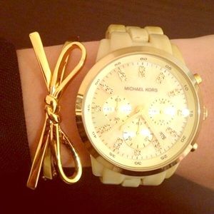 ✨Delicate Kate Spade Bow Bangle Bracelet