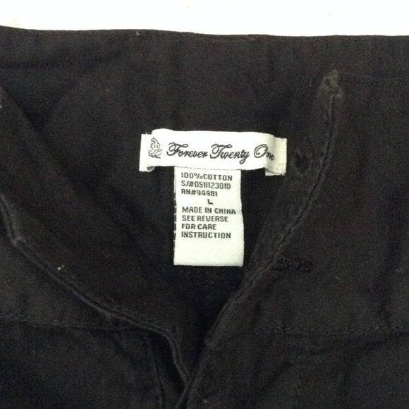 Shorts - Picture 2 of 4