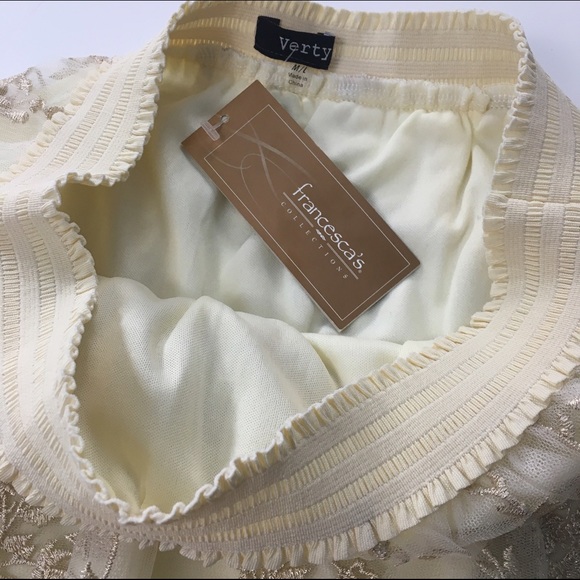 🛍 SOLD 🛍 Beautiful Champagne Laced Skirt - Picture 3 of 4