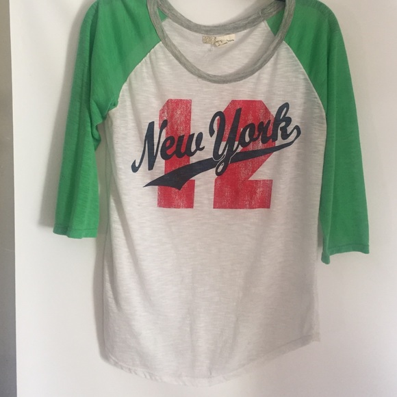 Derek heart large New York baseball tee large
