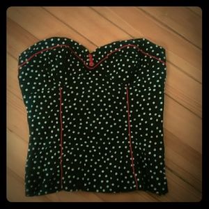 Sweetheart pin up top