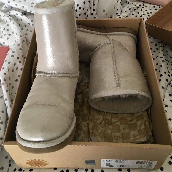Silver glitter UGGS!