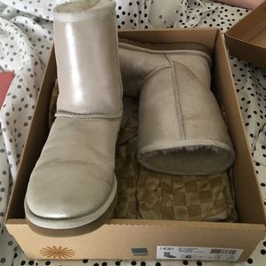 Silver glitter UGGS!