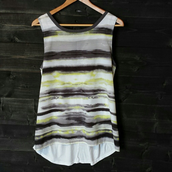 Apt. 9 Tops - 🔵Closing My Closet🔵