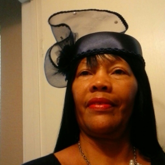 Hat - Picture 2 of 3