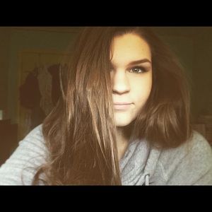 Meet your Posher, Anna