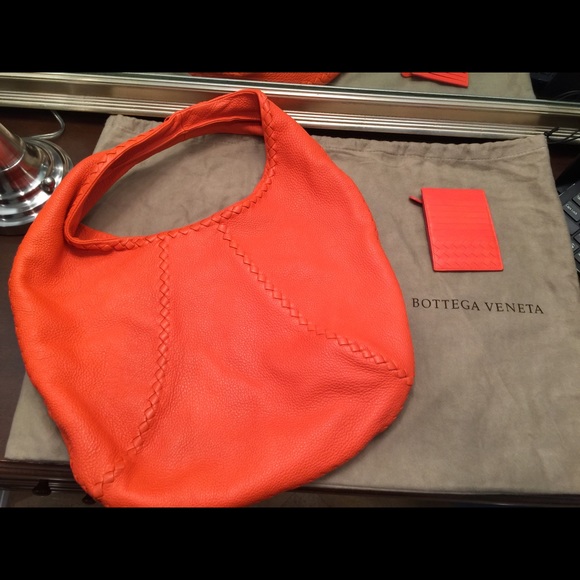 Bottega Veneta Cervo Large Hobo Bag Tangerine - Picture 2 of 4
