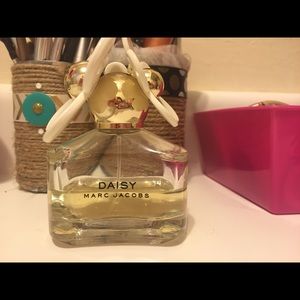 Marc Jacobs Daisy