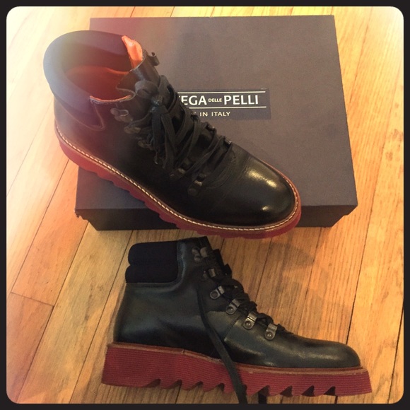 Bottega delle Pelle made in Italy lace up boot - Picture 1 of 4