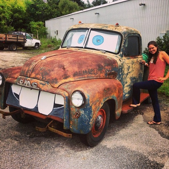 Meet your Posher, Katie (Hi) - Picture 5 of 5