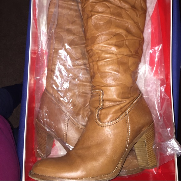 Coach Boots .. Great condition - Picture 2 of 2