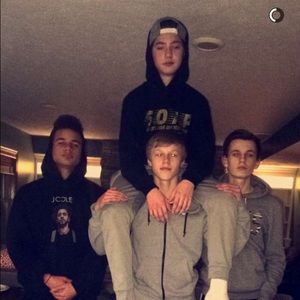 Meet your Posher, Cole