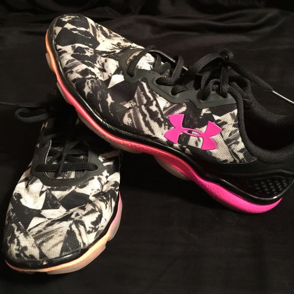 Underarmour Tennis Shoes Gem