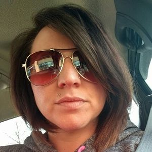 Meet your Posher, Jenni