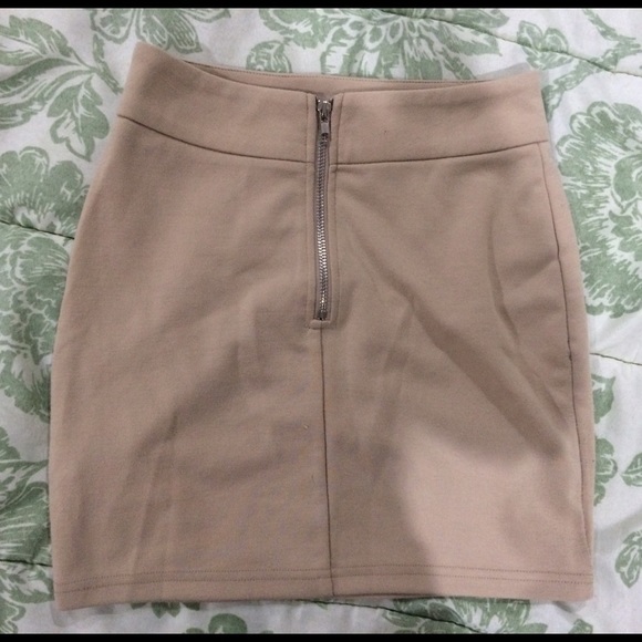 Taupe Mini Skirt - Picture 4 of 4