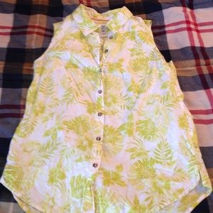 Sleeveless button up