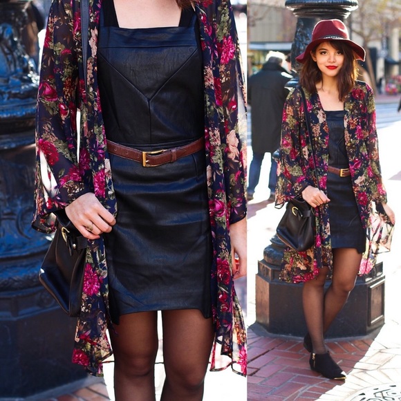 Floral flowy chiffon cardigan🌹 - Picture 2 of 3