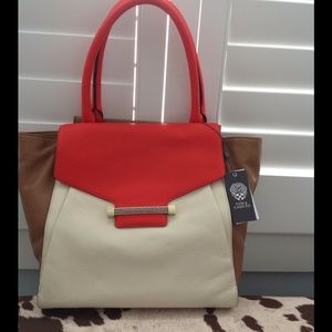 🎉SALE🎉NWT Vince Camuto leather shoulder tote
