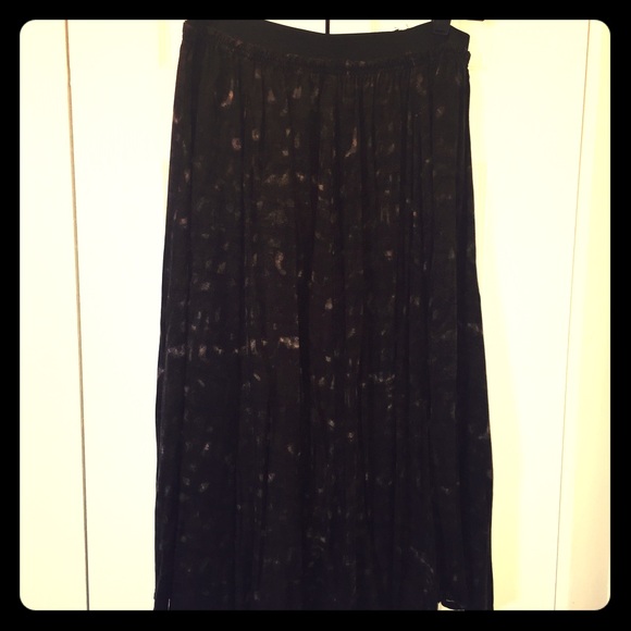 Zara full circle skirt with pockets.