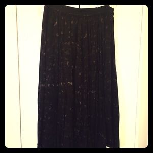 Zara full circle skirt with pockets.