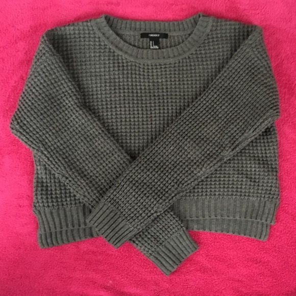 Forever 21 Sweaters - Semi cropped sweater