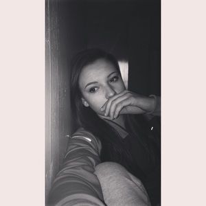 Meet your Posher, Tia