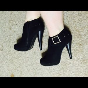 New Michael Antonio booties