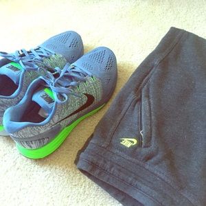 NIKE charcoal grey sweatpants. Size L.