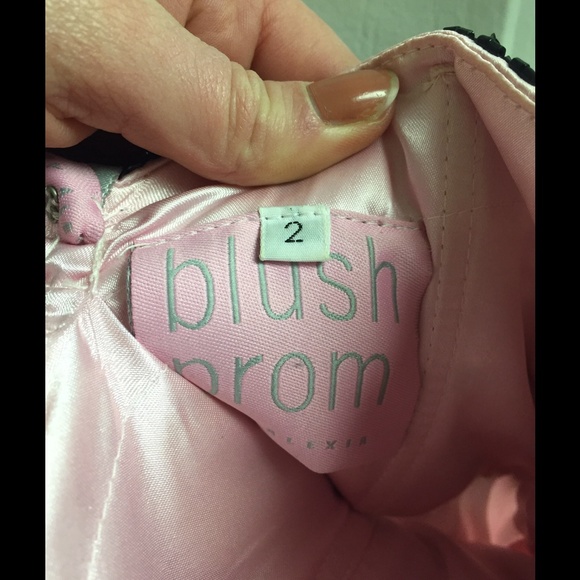 Prom dress! - Picture 3 of 3