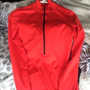 Woman's Nike pro quarter zip