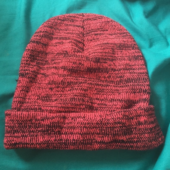 Pink beanie - Picture 3 of 3