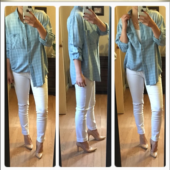 Tops - Last one💕Soft paid denim shirt💕