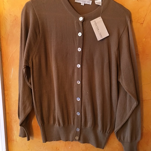 Cardigan sweater