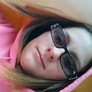 Meet your Posher, Tabitha