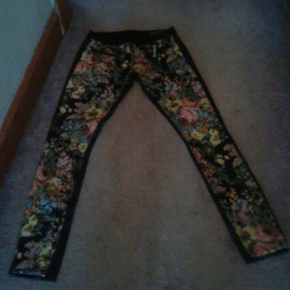 NWT floral brocade skinny jeans