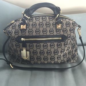 Michael kors Satchel
