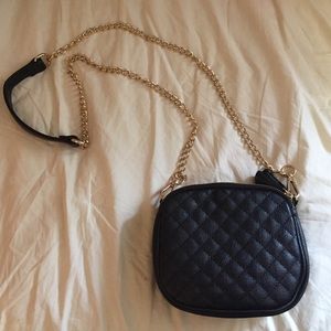 Black leather & gold chain purse!