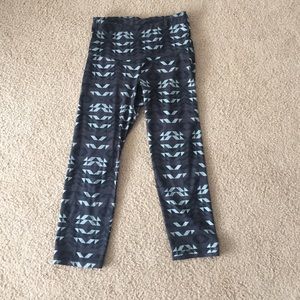 Cropped workout leggings