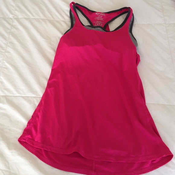 Kyodon 2-in-1 sports bra and workout tank