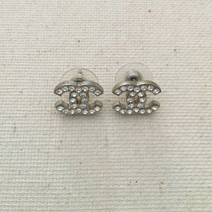 CHANEL earrings  ... Not sure if authentic