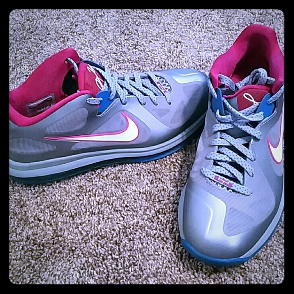 Nike LeBron 9