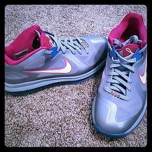 Nike LeBron 9