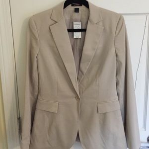 NWT - Express Cream Blazer - Size 6