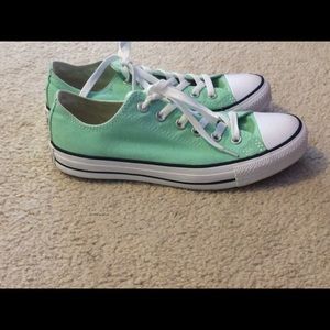Mint Converse
