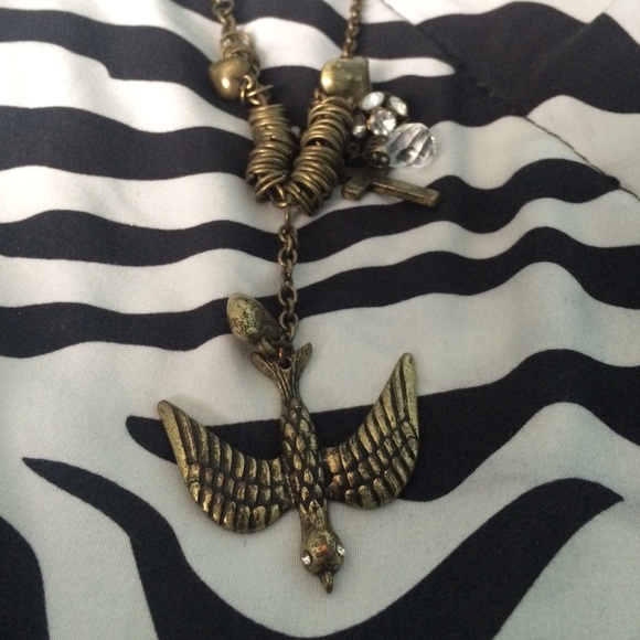 Long chain multi charm necklace - Picture 1 of 3