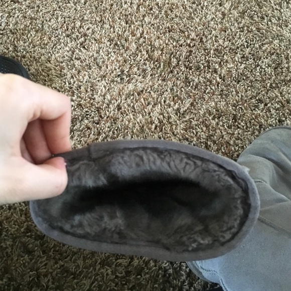 Uggs - Picture 3 of 3