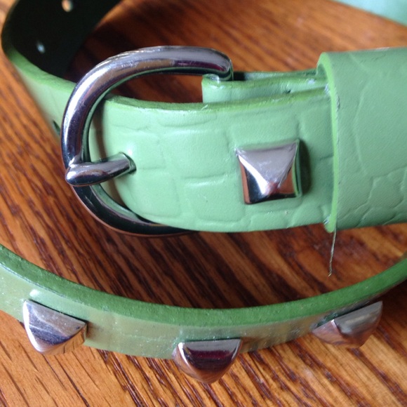 💕 Green genuine leather studded belt💕💕💕💕💕💕 - Picture 2 of 4