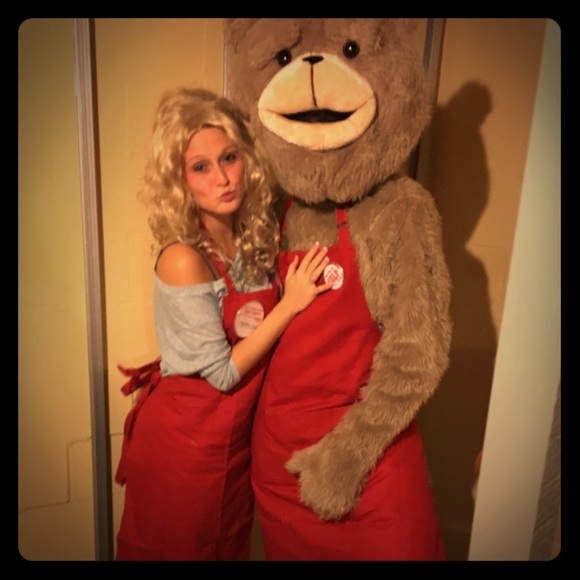 Costume
